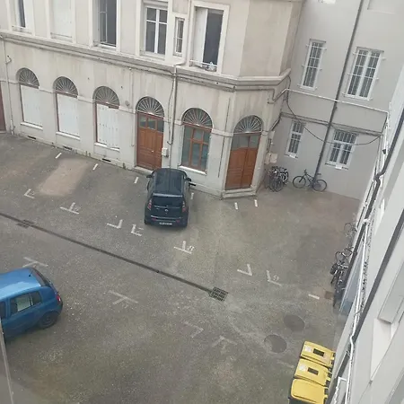 4 Rue Mercière Saint-étienne *